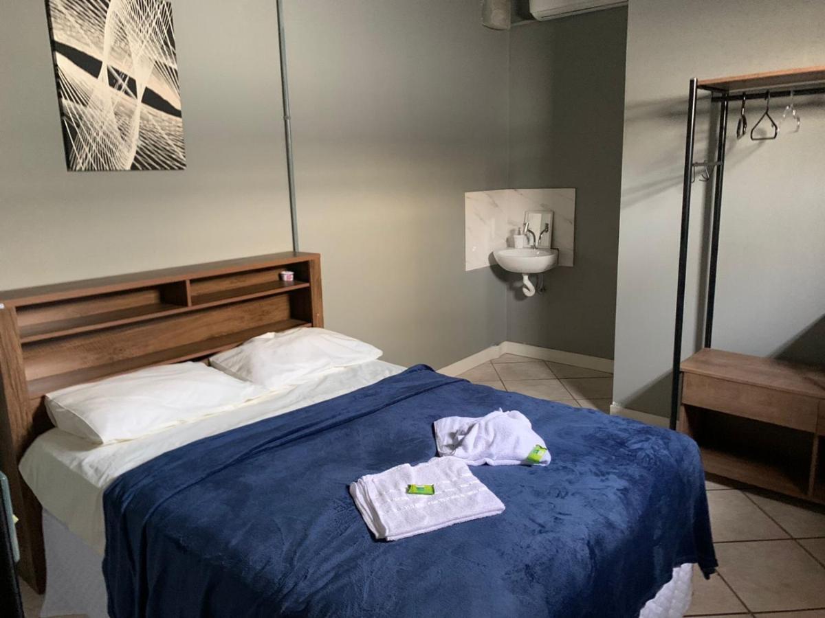 Esquina 8 Suites Confort & Hostel Florianopolis Ngoại thất bức ảnh